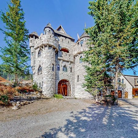 Schweitzer Castle Villa Сандпойнт Екстериор снимка