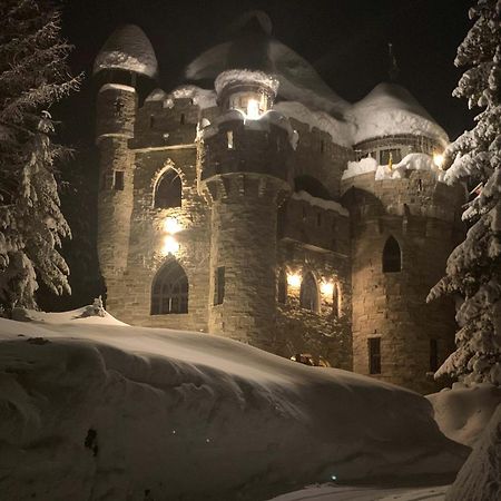 Schweitzer Castle Villa Сандпойнт Екстериор снимка