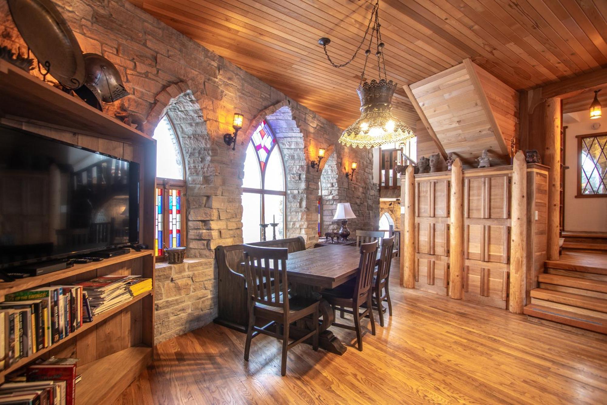 Schweitzer Castle Villa Сандпойнт Екстериор снимка