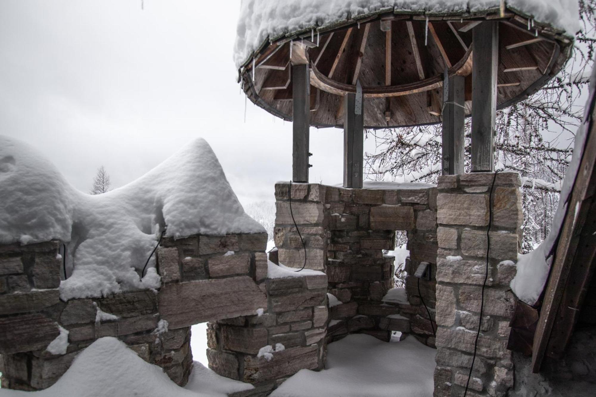 Schweitzer Castle Villa Сандпойнт Екстериор снимка