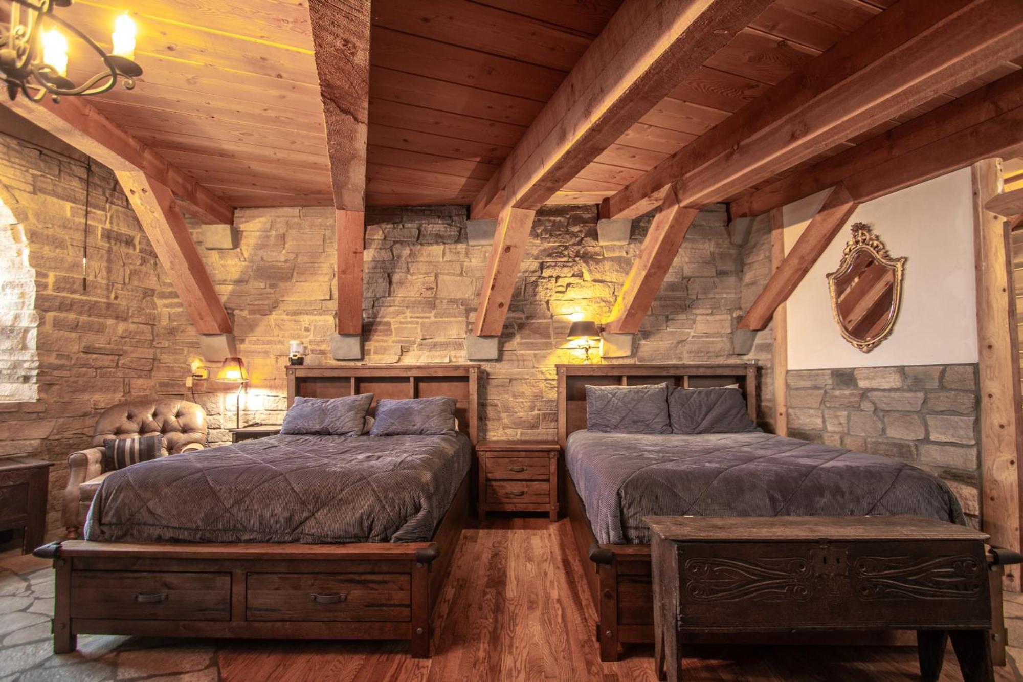 Schweitzer Castle Villa Сандпойнт Екстериор снимка