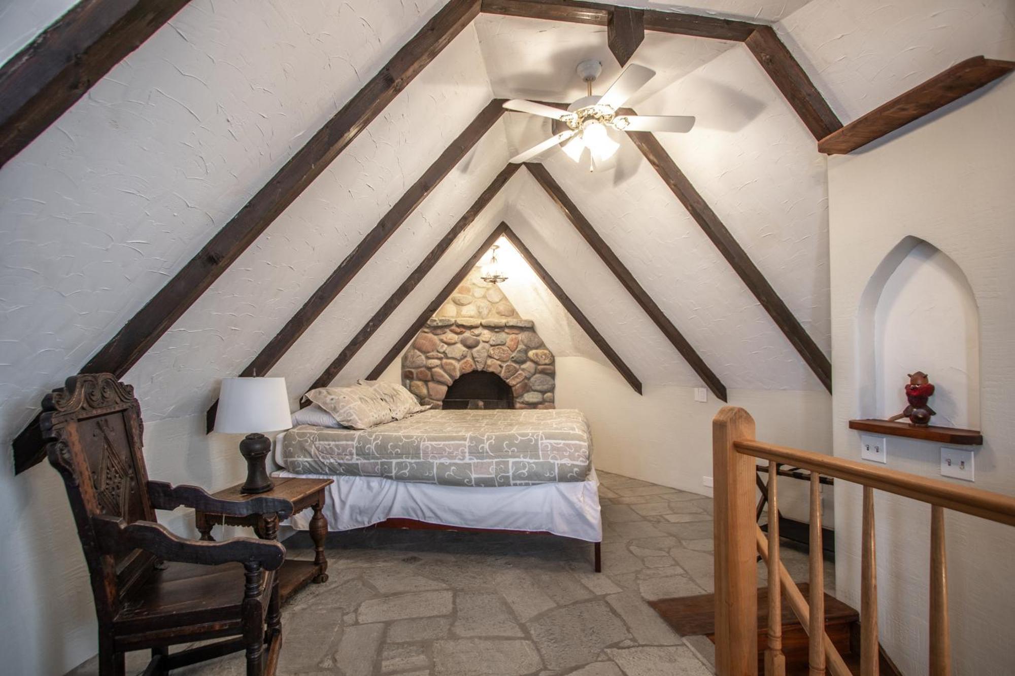 Schweitzer Castle Villa Сандпойнт Екстериор снимка