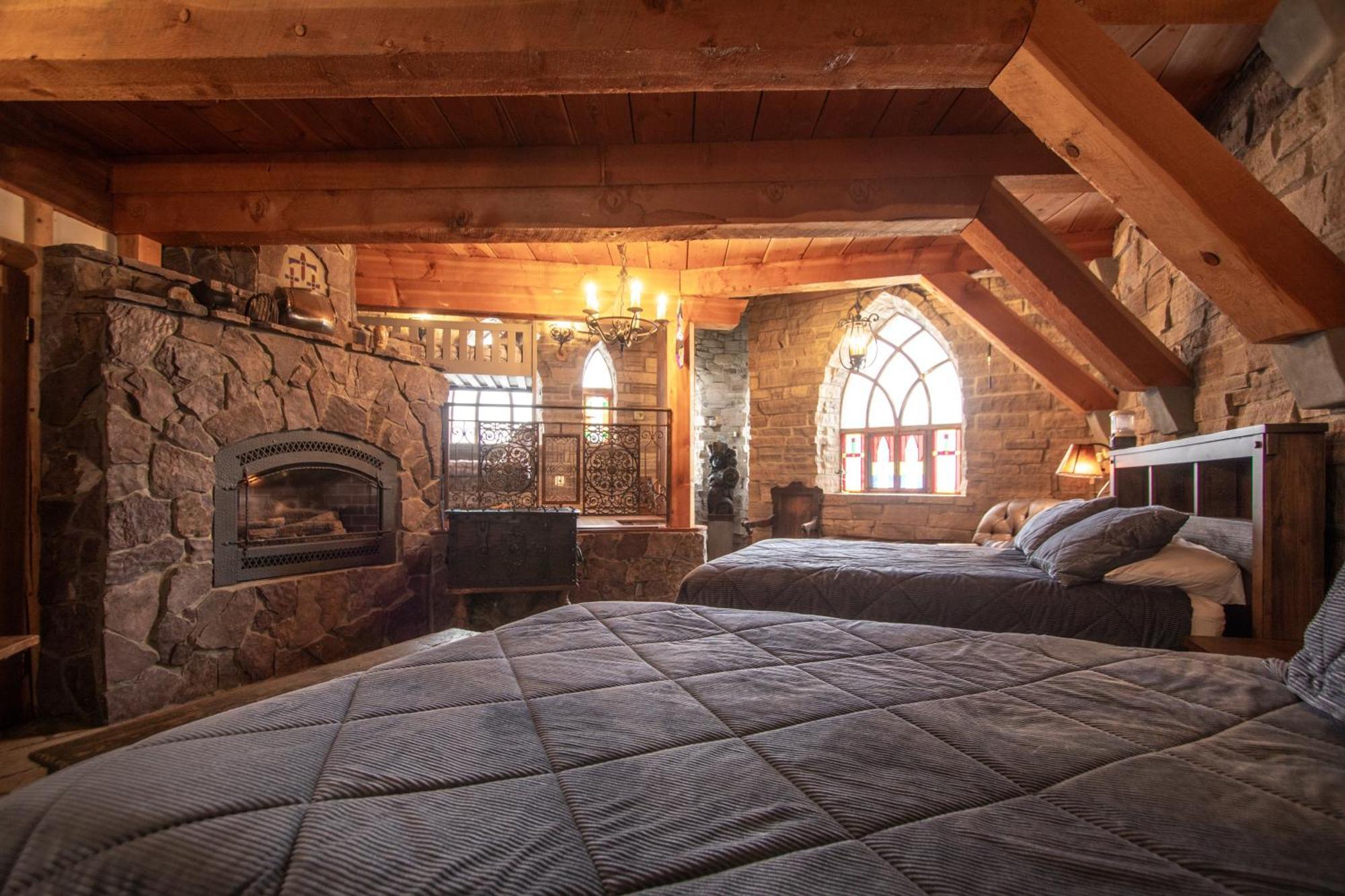 Schweitzer Castle Villa Сандпойнт Екстериор снимка